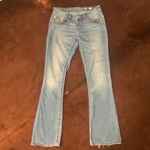 Womens Miss Me jeans. Light wash, 27x34.